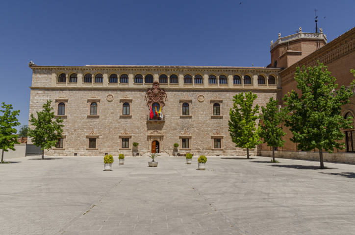 50 - Comunidad de Madrid - Alcala de Henares - Palacio Arzobispal